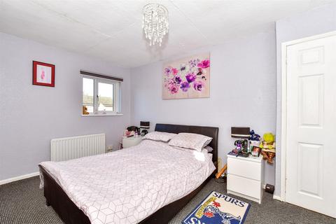 3 bedroom semi-detached house for sale, Riding Park, Hildenborough, Tonbridge, Kent
