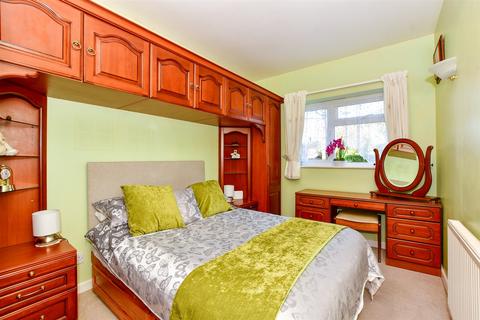 3 bedroom semi-detached house for sale, Riding Park, Hildenborough, Tonbridge, Kent