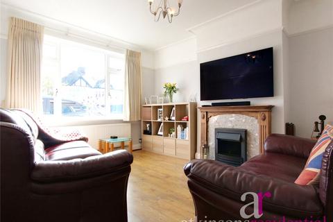 3 bedroom semi-detached house for sale - Carnarvon Avenue, Enfield, Middlesex, EN1