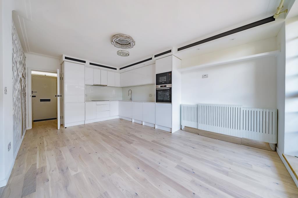 Lichfield Court, Richmond, TW9 1 bed apartment to rent £2,250 pcm (£