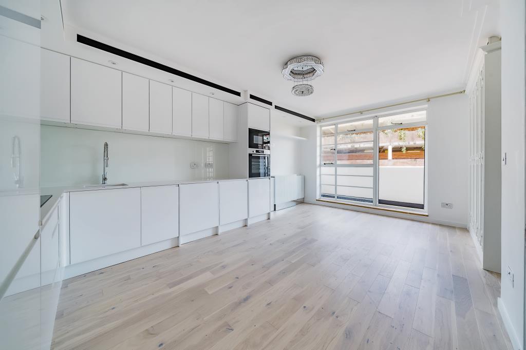 Lichfield Court, Richmond, TW9 1 bed apartment to rent £2,250 pcm (£