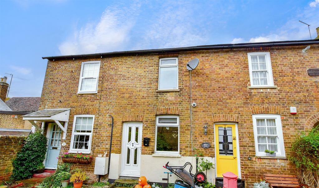 High Street, Farningham, Kent 2 bed terraced house for sale £300,000