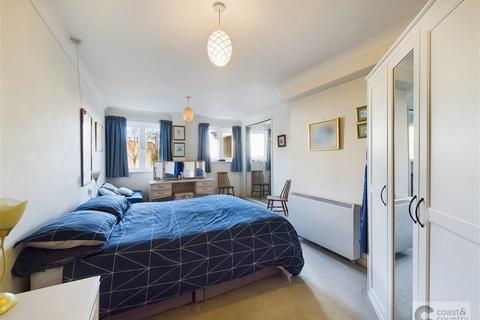 2 bedroom ground floor flat for sale, Marsh Road, Newton Abbot