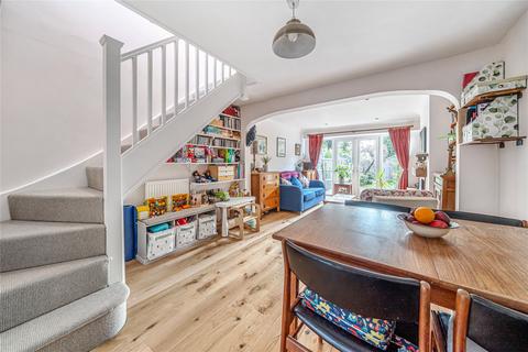 6 Lion Lane, Haslemere, GU27 1JD