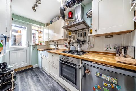 6 Lion Lane, Haslemere, GU27 1JD