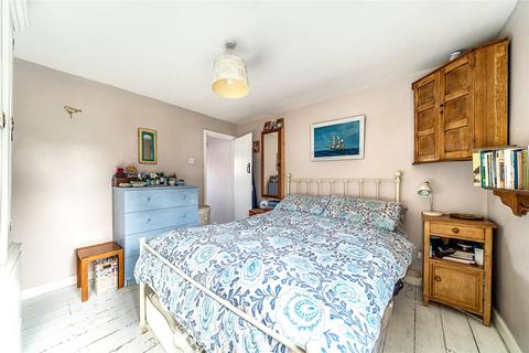 6 Lion Lane, Haslemere, GU27 1JD