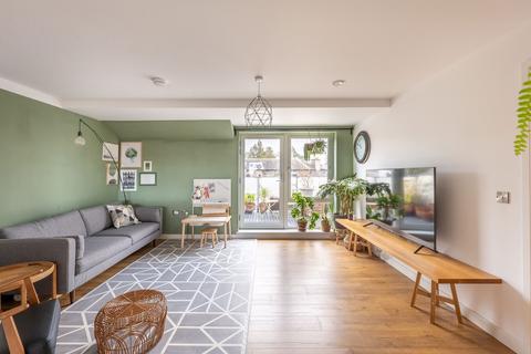 Flat 10, 3 Dalgety Road, Edinburgh, EH7 5FP