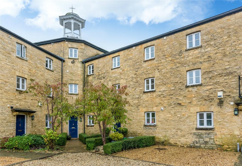 Cotshill Gardens, Chipping Norton OX7 3 bed terraced house for sale £
