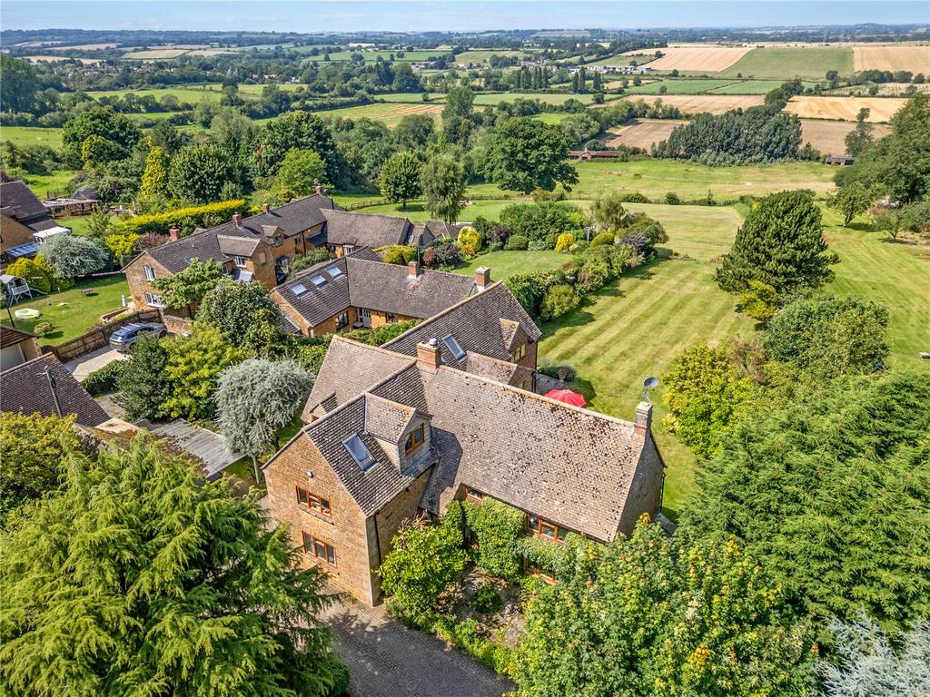 Hempton, Oxfordshire OX15 5 bed detached house for sale £1,600,000