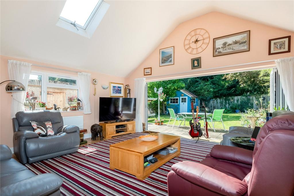 Middle Barton, Chipping Norton OX7 3 bed bungalow for sale £475,000