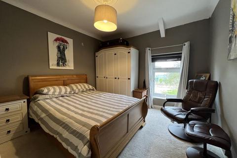 4 Heol Twrch, Lower Cwmtwrch, Swansea, SA9 2TD