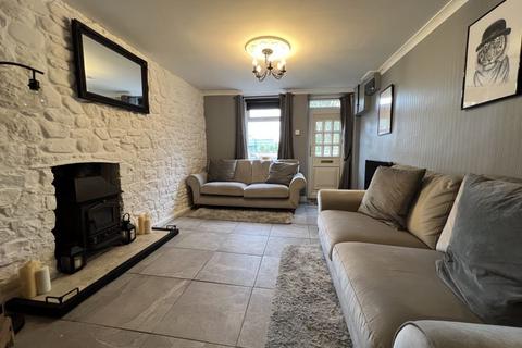 4 Heol Twrch, Lower Cwmtwrch, Swansea, SA9 2TD