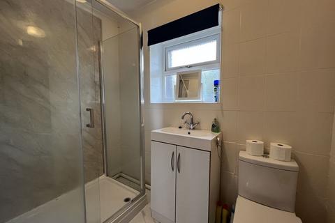 4 Heol Twrch, Lower Cwmtwrch, Swansea, SA9 2TD
