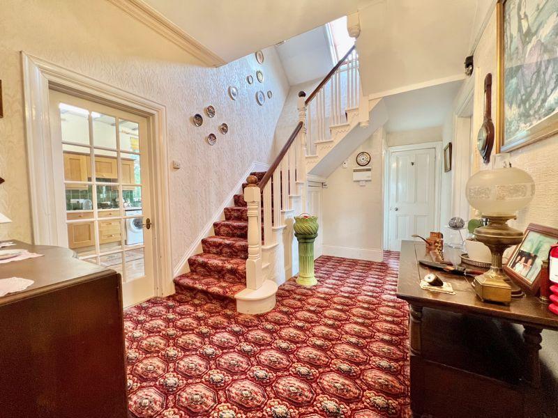 Compton Avenue, Mannamead, Plymouth. A fabulous opportunity has now come to the market! 4/5