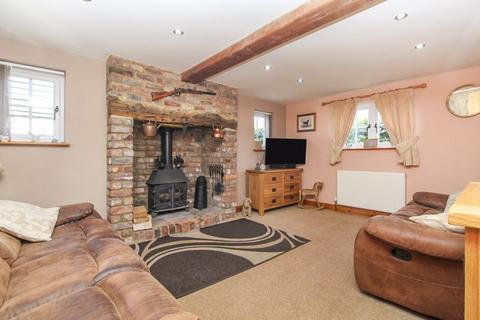 3 bedroom detached house for sale, High Street, Bedford MK45