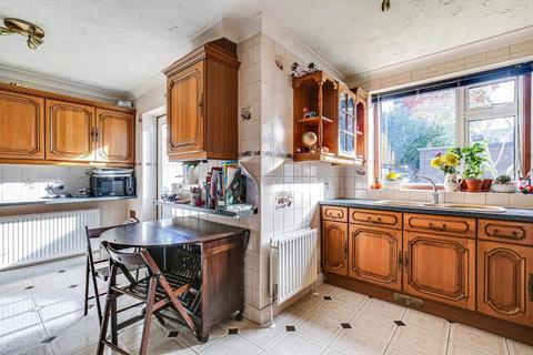 34 Dulverton Road, South Croydon, CR2 8PG
