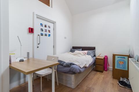 3 bedroom apartment to rent, 23 Grosvenor House, Newcastle Upon Tyne NE2