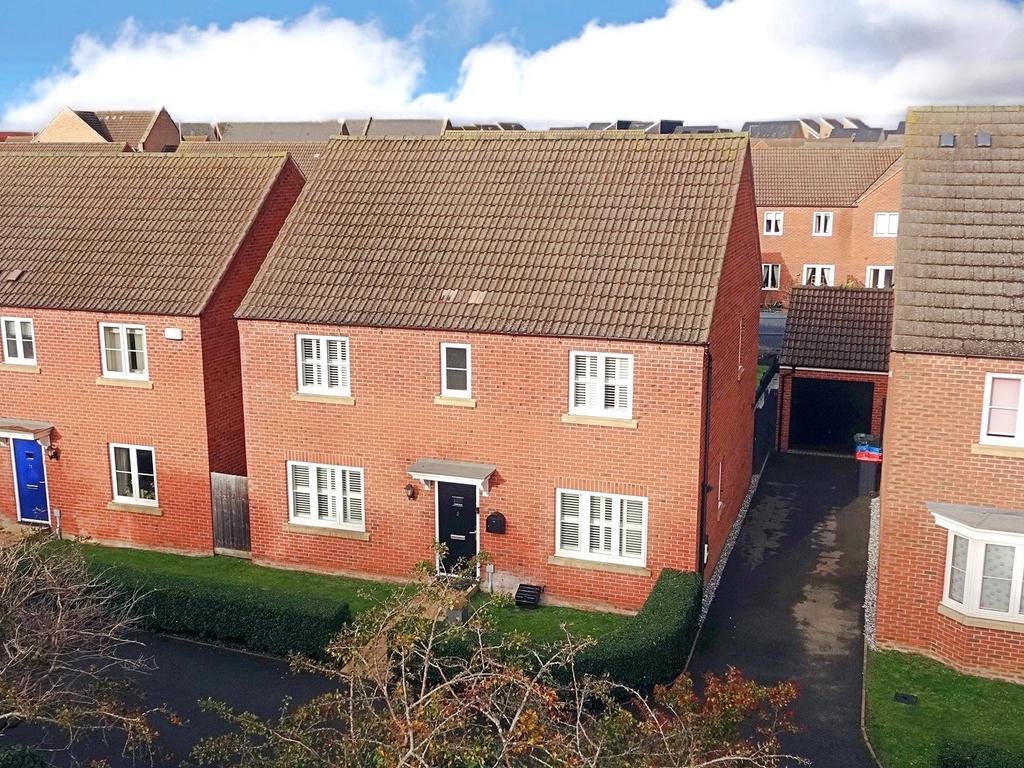 Herdwyck Close, Oakridge Park, Milton Keynes, Bucks, MK14 4 bed