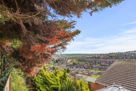27 Anderson Close, Newhaven, BN9 9XY