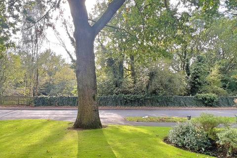 2 bedroom apartment for sale - Streetly Lane, Four Oaks, Sutton Coldfield