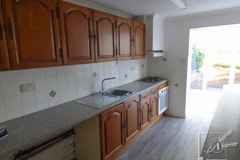 16 Cerne Road, Gravesend, DA12 4BW