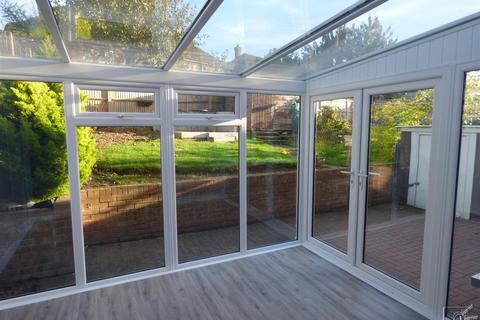 16 Cerne Road, Gravesend, DA12 4BW