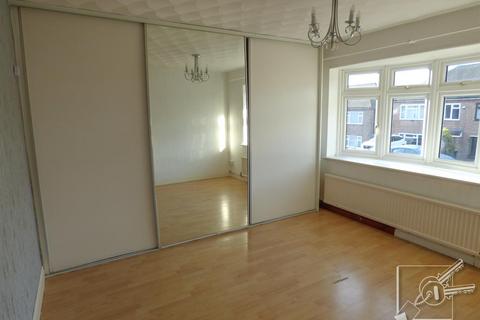 16 Cerne Road, Gravesend, DA12 4BW