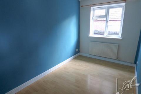 16 Cerne Road, Gravesend, DA12 4BW