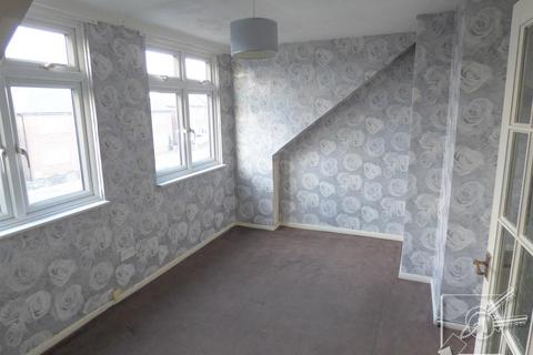 16 Cerne Road, Gravesend, DA12 4BW