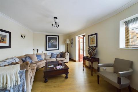 2 bedroom semi-detached house for sale - Chester Road, Rossett, Wrexham