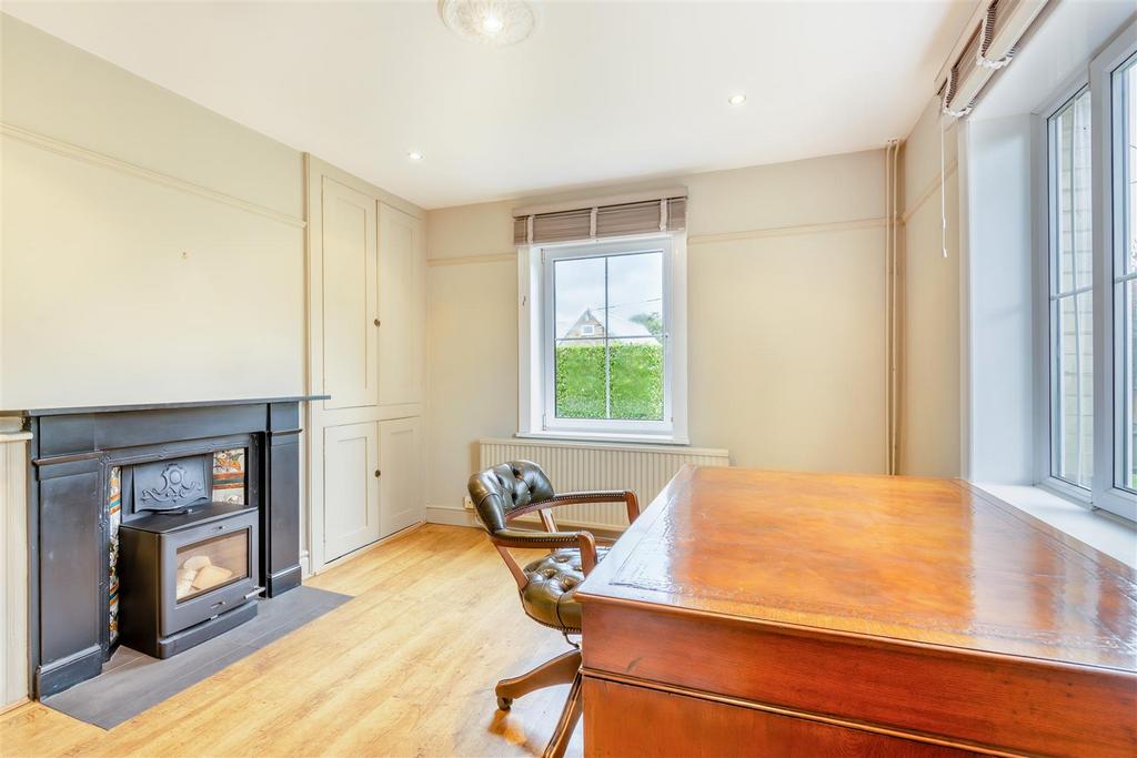 8572862-interior18.jpg