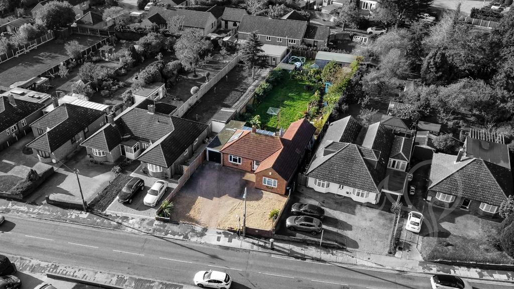 St. Johns Road, Colchester 3 bed detached bungalow £400,000