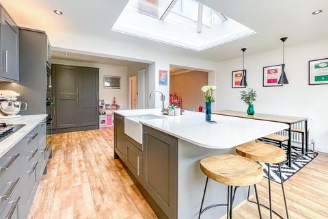 8 Marks Close, Ingatestone, CM4 9AR