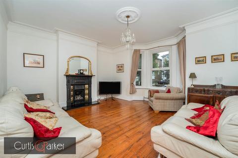 6 bedroom house for sale, Argyle Road, Ealing, W13.