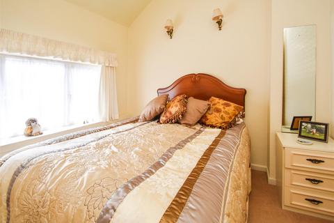 118 Common Road, Wombourne, Wolverhampton, WV5 0NE