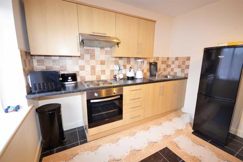 2 bedroom flat for sale, John House, Chapel House Court Brook Street, Selby