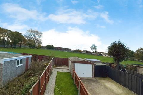 2 bedroom semi-detached house for sale, Truro Close, Sutton-On-Hull, Hull