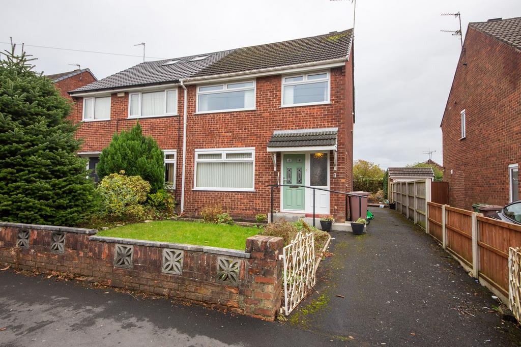 Tracy Drive, NewtonLeWillows, WA12 3 bed semidetached house for sale £210,000