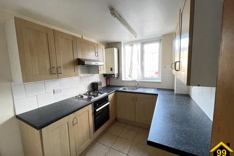 3 bedroom terraced house to rent, Rose Hill, Sutton, Surey, SM1