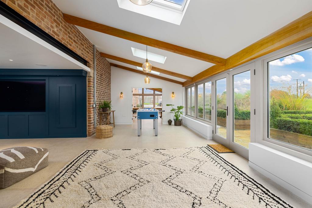 20231011-1259 Maison Haus - Blakeley Stables, Knut