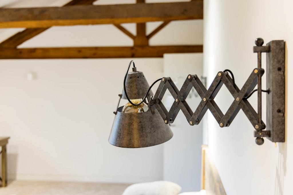 20231011-1329 Maison Haus - Blakeley Stables, Knut