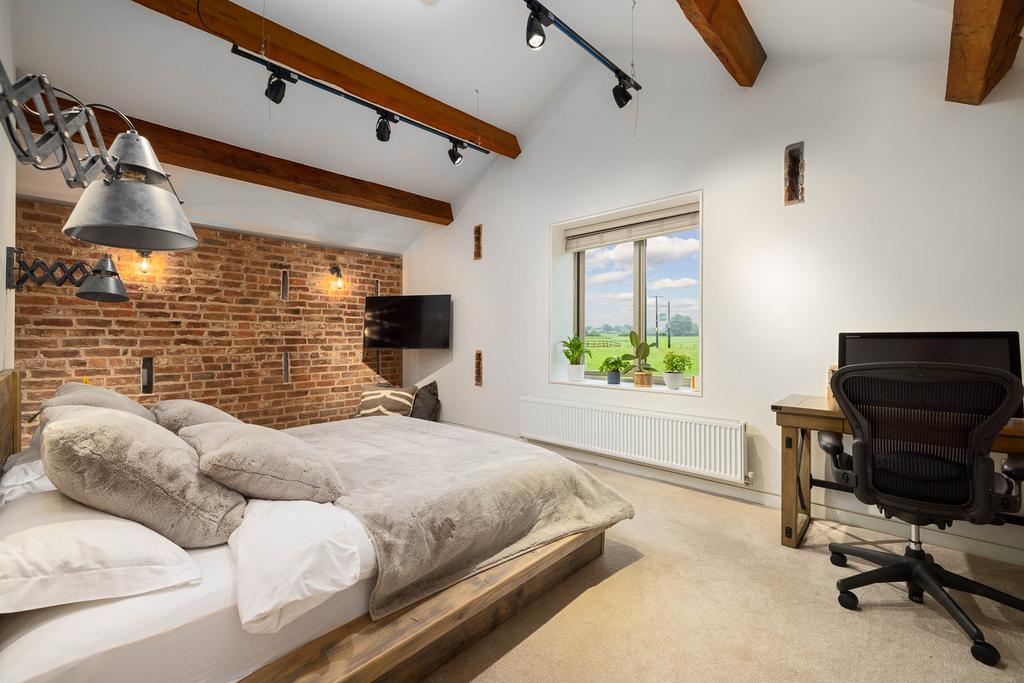 20231011-1234 Maison Haus - Blakeley Stables, Knut