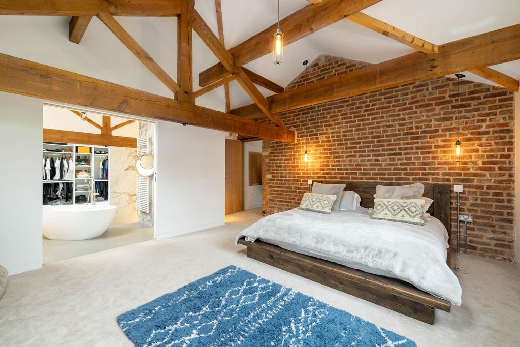 20231011-1249 Maison Haus - Blakeley Stables, Knut