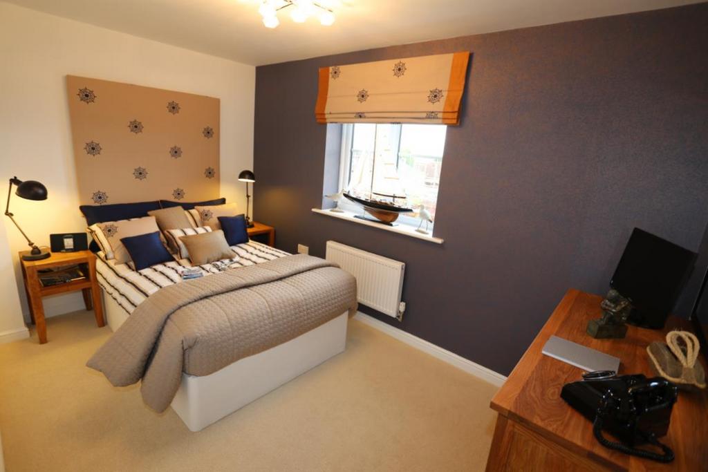 Kerry bedroom 2.png