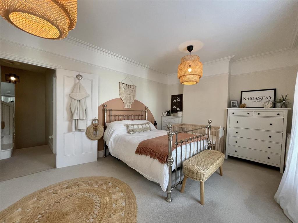 Master bed l d.jpg