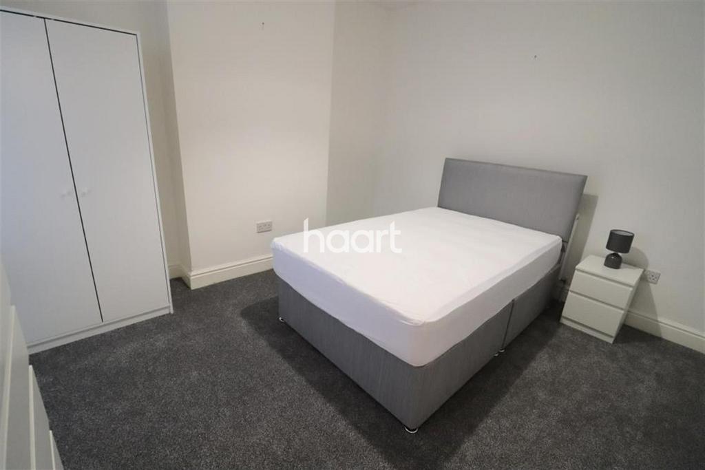 Camp Hill Road, Nuneaton 1 bed in a house share to rent £480 pcm (£