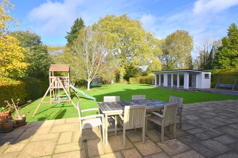 Vine House Highfields, East Horsley, Leatherhead, KT24 5AA
