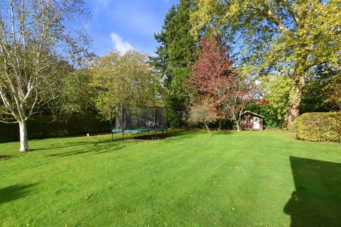 Vine House Highfields, East Horsley, Leatherhead, KT24 5AA