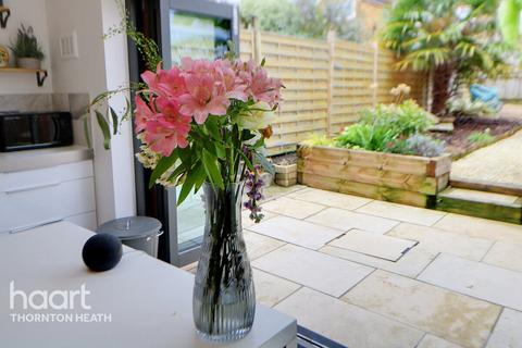 32 Hunter Road, Thornton Heath, CR7 8QG