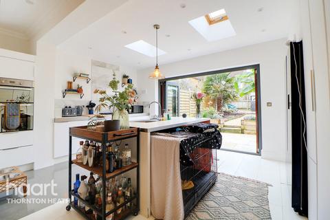 32 Hunter Road, Thornton Heath, CR7 8QG